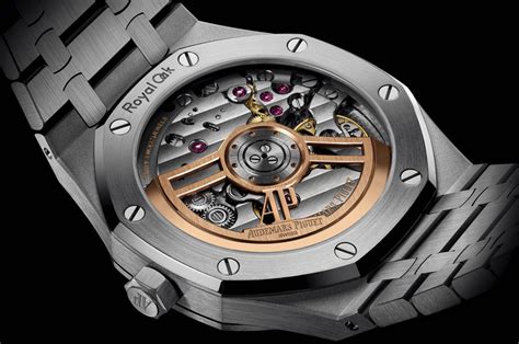 Removing the Movement of Your Audemars Piguet Royal Oak: 